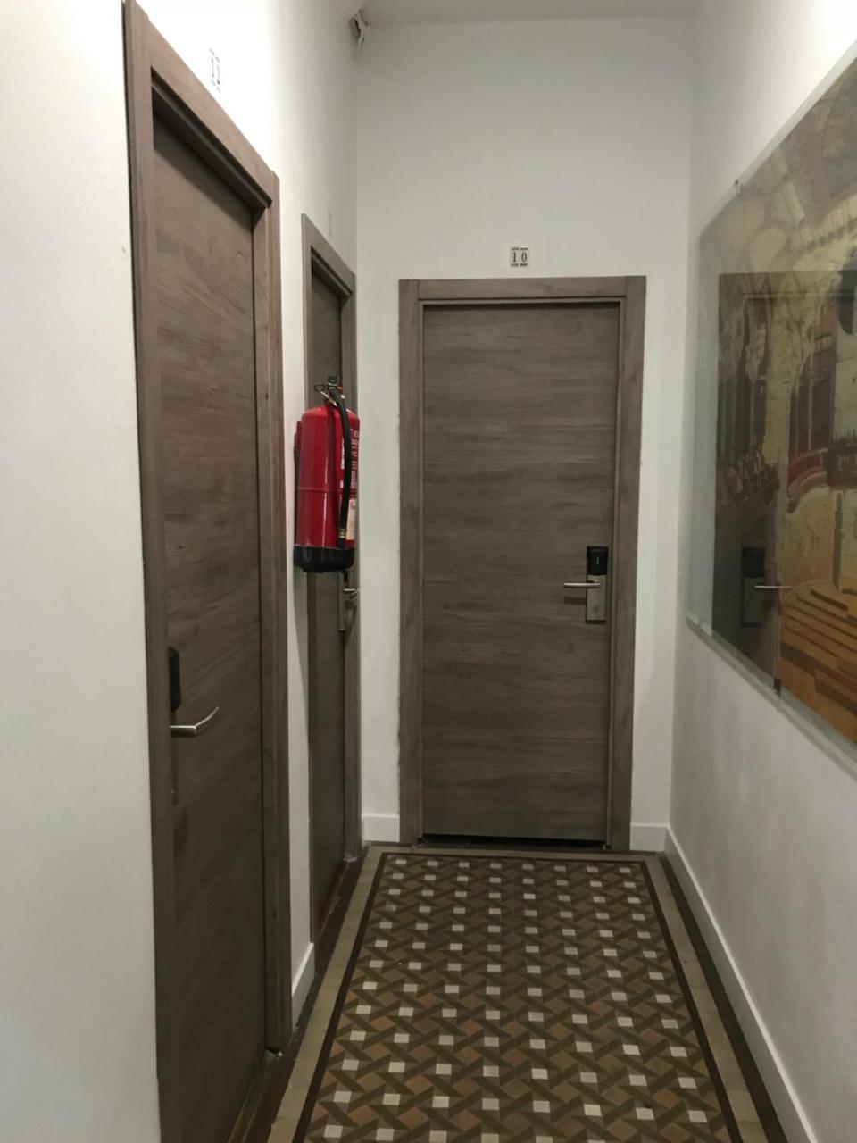 Hostal Eden Barcelona Exteriér fotografie